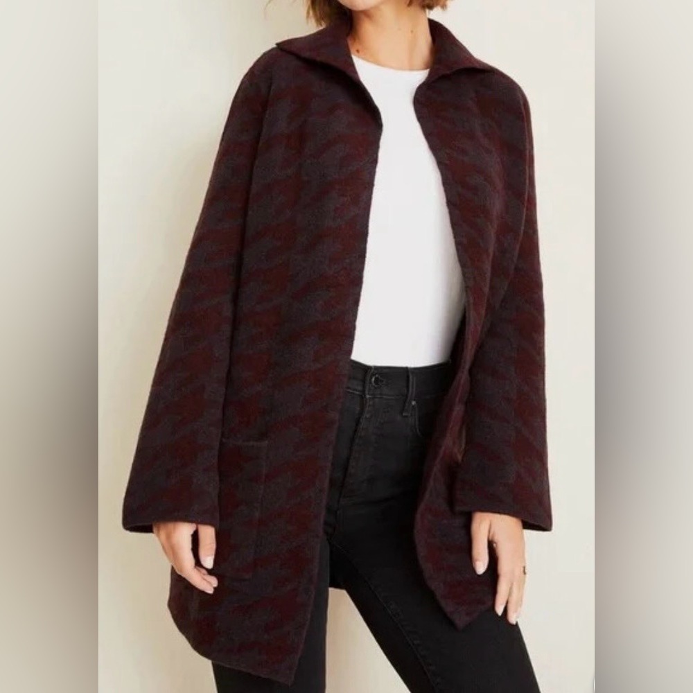 Ann Taylor Houndstooth Coatigan